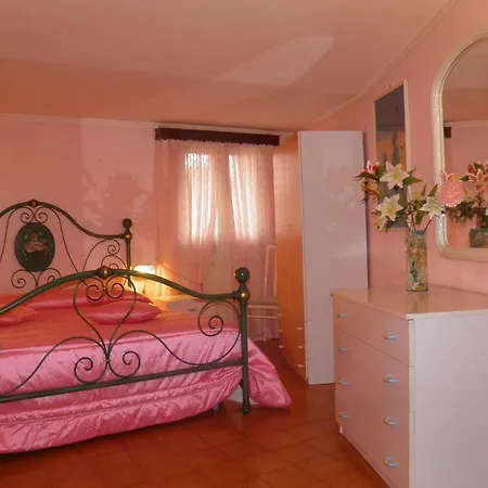 Parco Delle Tre Fontane Bed & Breakfast 3*