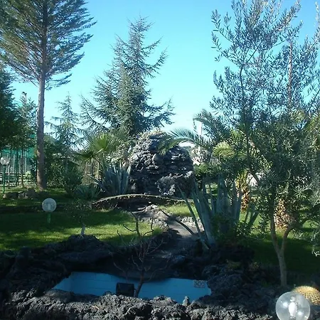 Parco Delle Tre Fontane Bed & Breakfast Nicolosi